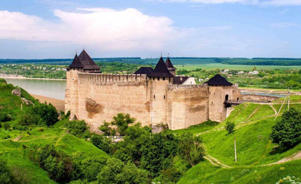 Загальна панорама на фортецю Хотин