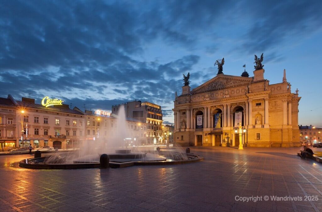 Оперний театр Львів