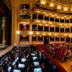 Оперний театр у Львові: Від комедії до драми